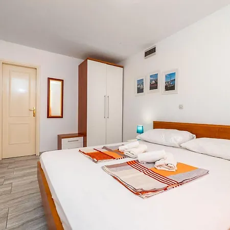 Apartment 100 Meter Bis Zum