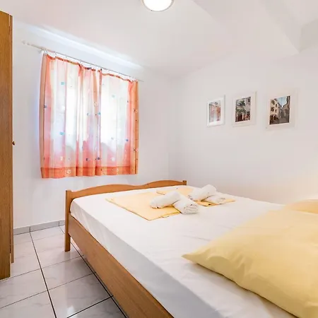 Apartment 100 Meter Bis Zum